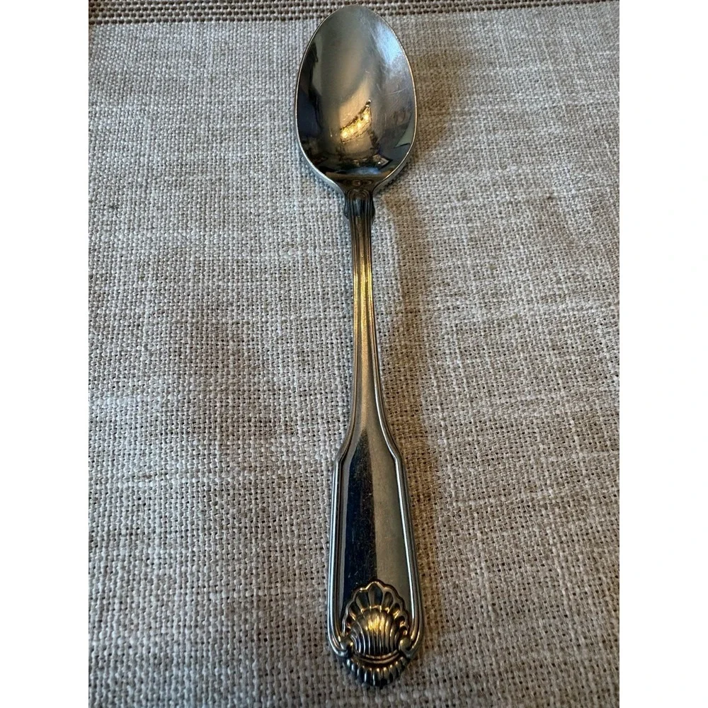 Oneida Classic Shell Heirloom 18/10 Stainless Teaspoon Qty 1